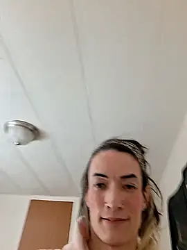 MaitressePomme3 live sex cam