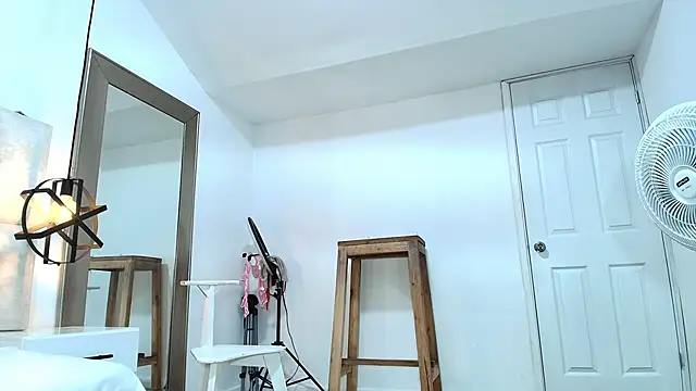 Sara_BigAss- live sex cam