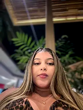 lunablossom_ live sex cam