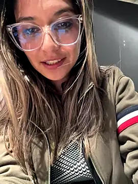 Isabella_Varella live sex cam