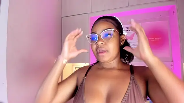 tamaraa_smiith live sex cam