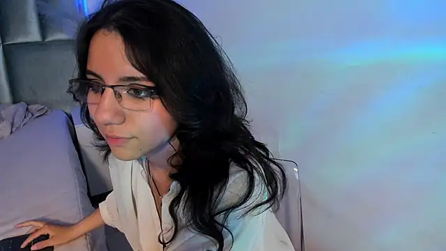 HollyPeach's cam snapshot