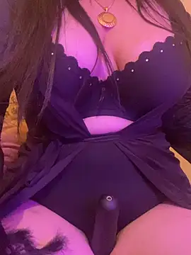 Cameelia live sex cam