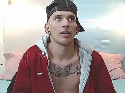 tylor_boy live sex cam