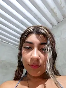 Sweed-virgin-pussy live sex cam