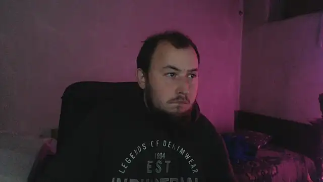 BIG-COCK-OMG's cam snapshot