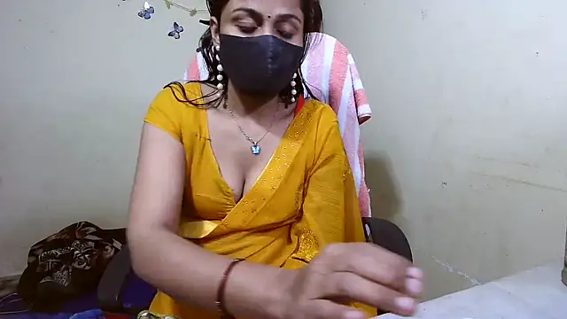 Rubi-Ji live sex cam