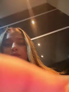 lunablossom_ live sex cam