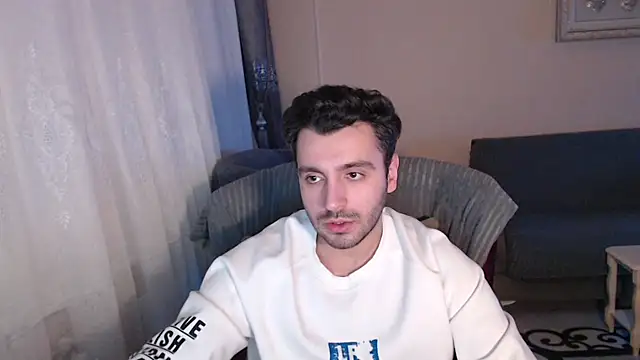 handsomeee04 live sex cam