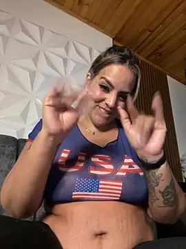 Ambarsexbutler live sex cam