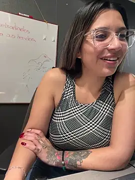 Isabella_Varella live sex cam