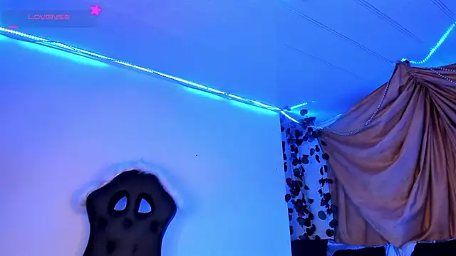 Ethan_Boyy live sex cam