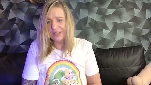 Delichieuse5's cam snapshot