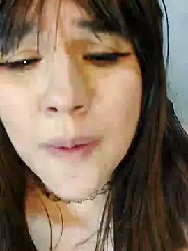 ItsNaiixa live sex cam