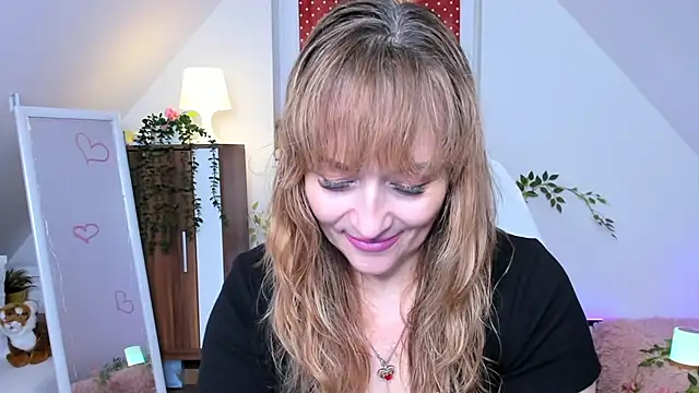 naughtymilane's cam snapshot