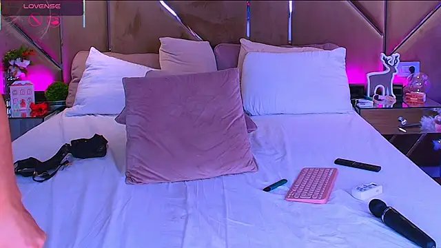 Lellie__'s cam snapshot