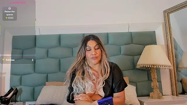 MiaMancini's cam snapshot