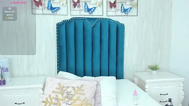 Alison_Carde05's cam snapshot