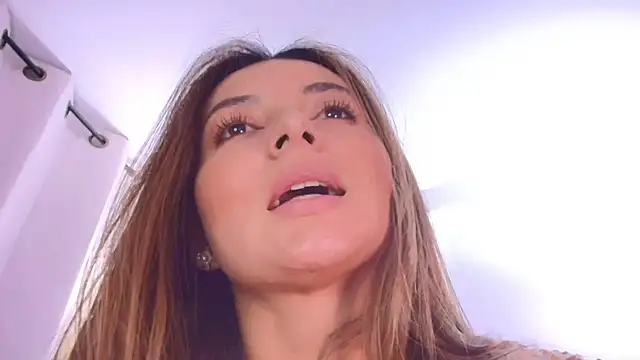 Briana_hill_'s cam snapshot