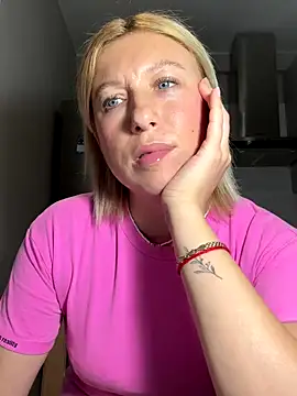 Kittie_Valentine's cam snapshot