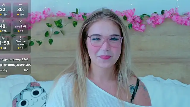 Lilith_Bonheur's cam snapshot