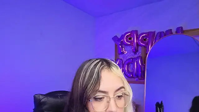 Hela_v's cam snapshot