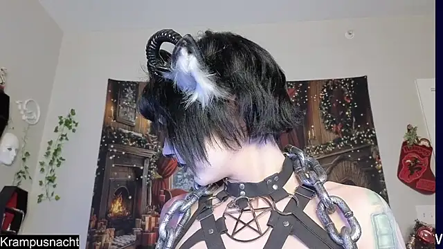 Ivey_Strigoi live sex cam