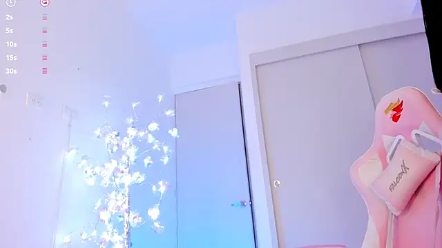 mia_yourmommy live sex cam