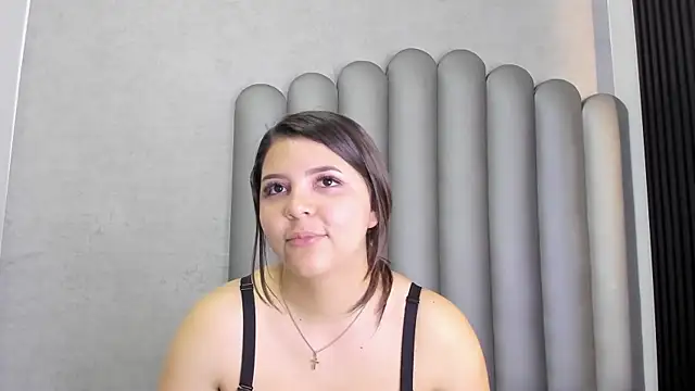 Charlotte-Star live sex cam