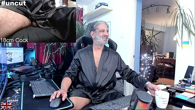 OnlineBossUK live sex cam