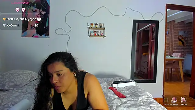 Dilan_and_Mia live sex cam
