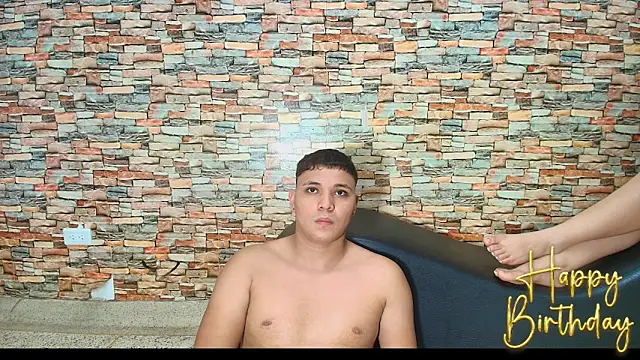 couple_lovelyds's cam snapshot