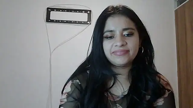 ValerieLove_'s cam snapshot