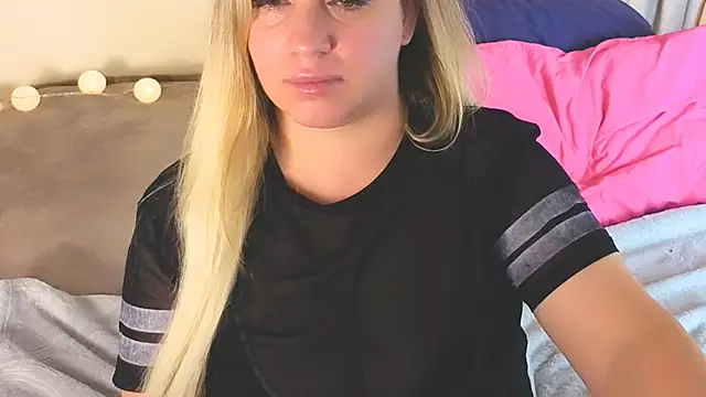 JuicyMillena's cam snapshot