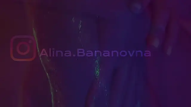 HeyBananas live sex cam