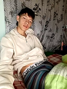 heyy_noah11's cam snapshot