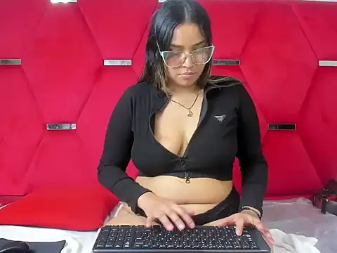 LunaaRousee's cam snapshot