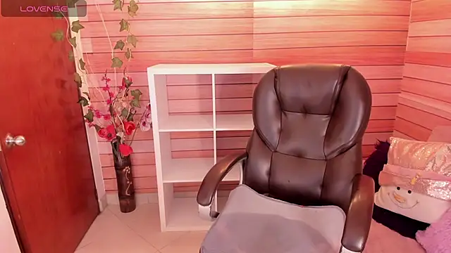 marien_thomson_'s cam snapshot