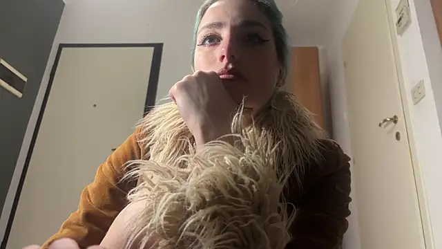 Babemonsterr's cam snapshot