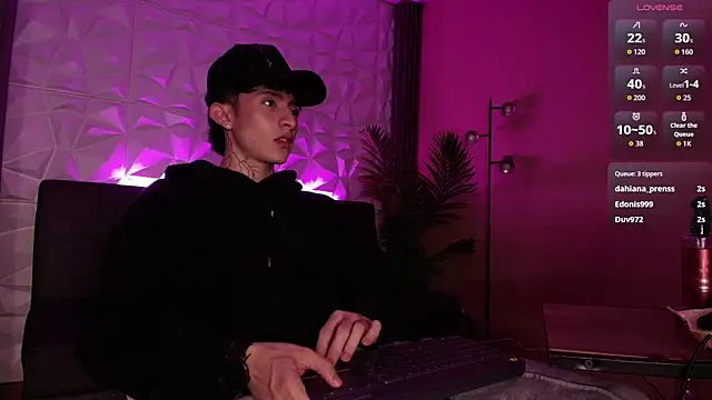 troy_rouge's cam snapshot