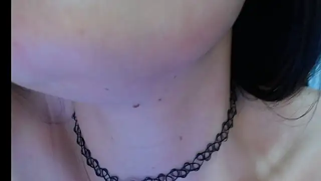 Alexandrasaenz's cam snapshot