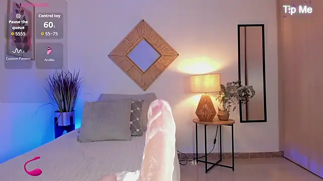 viviannehill_hot's cam snapshot