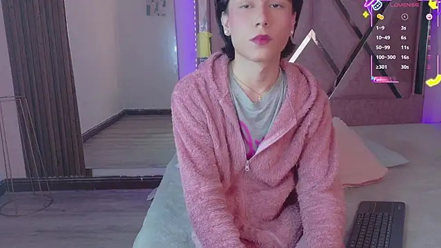 Ash_Femboy live sex cam