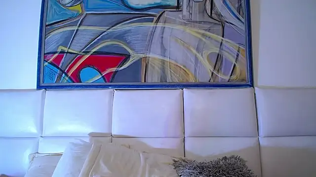 Saraa_lips's cam snapshot