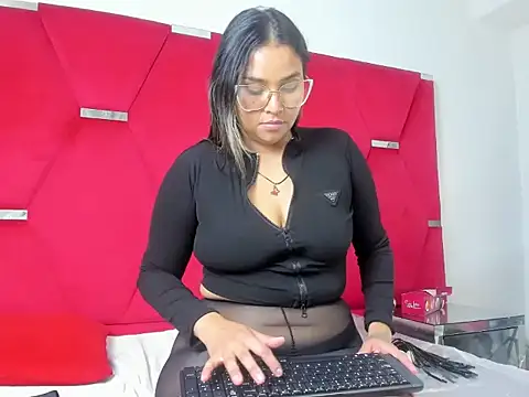 LunaaRousee's cam snapshot