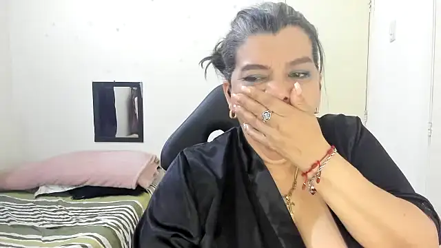 vikyadams's cam snapshot