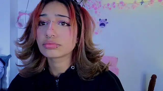 zoelight18's cam snapshot