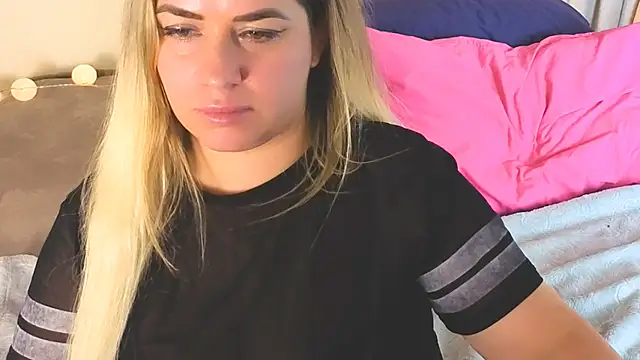 JuicyMillena's cam snapshot