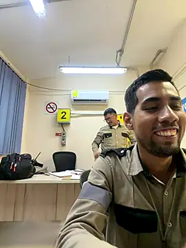 EnriquePersian197 live sex cam