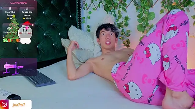 Levii_Ackermann live sex cam